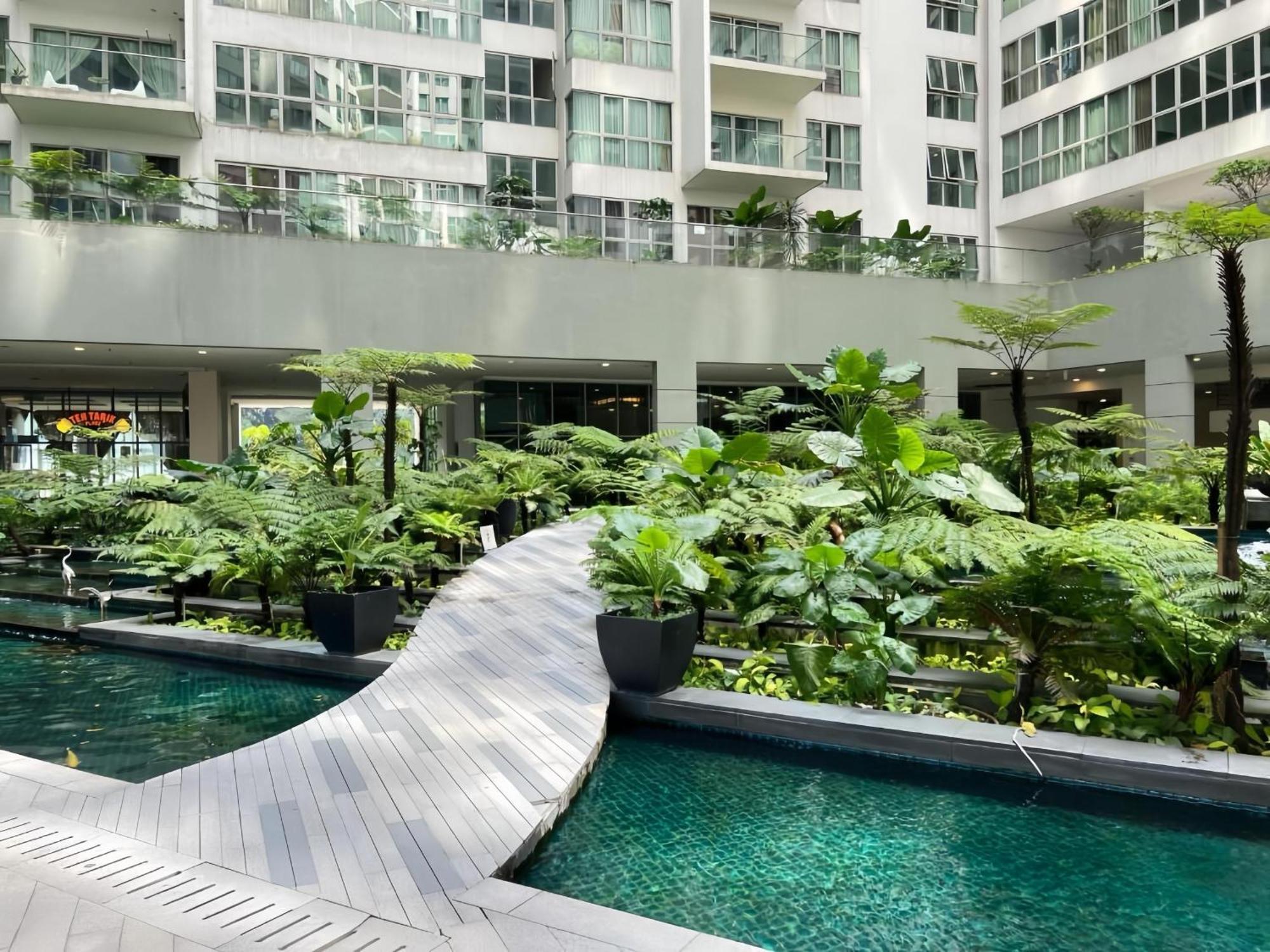 Regalia Exclusive Hostel Kuala Lumpur Exterior foto
