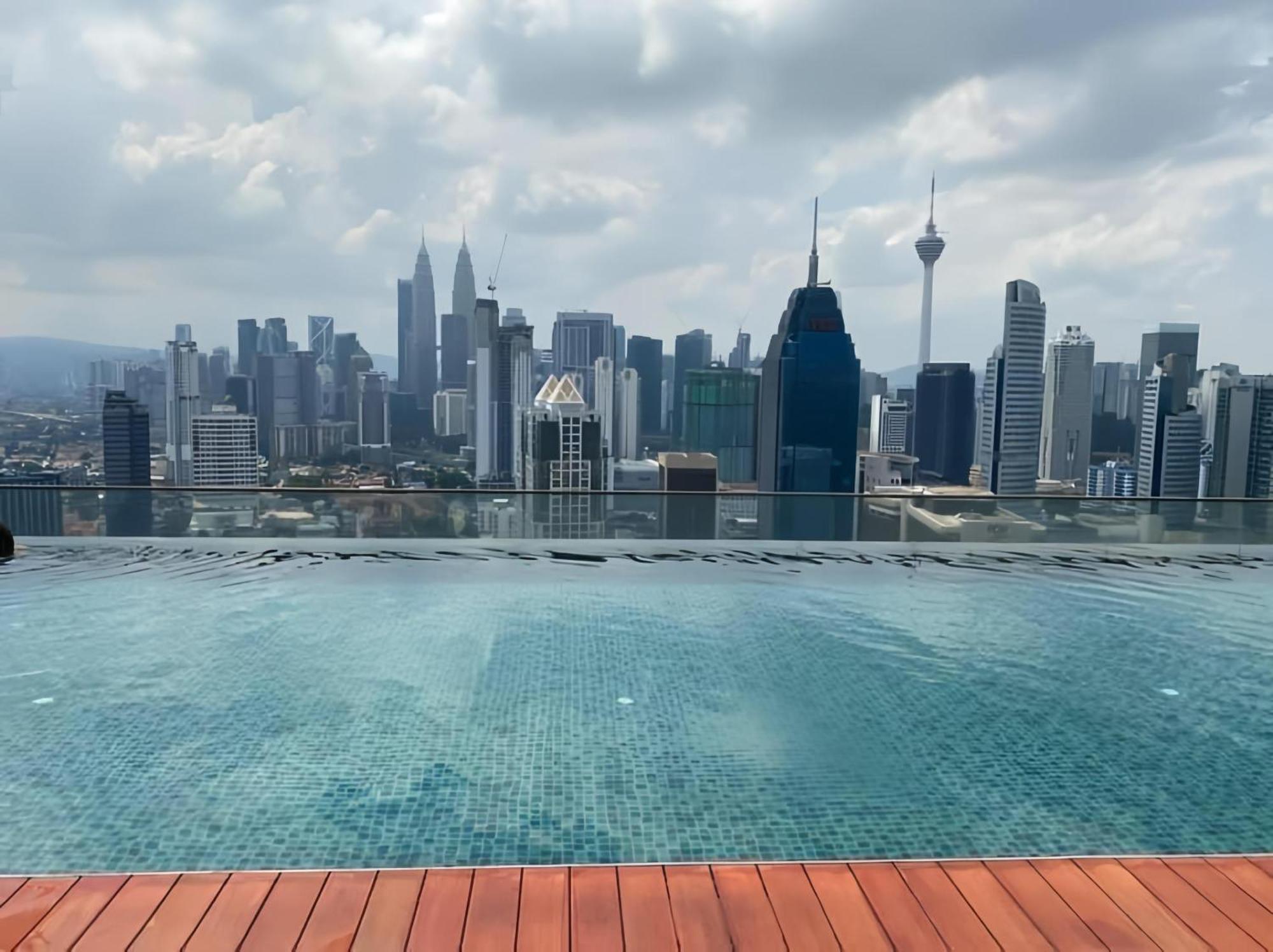 Regalia Exclusive Hostel Kuala Lumpur Exterior foto